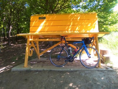 big bench 59 san martino alfieri giallo ocra