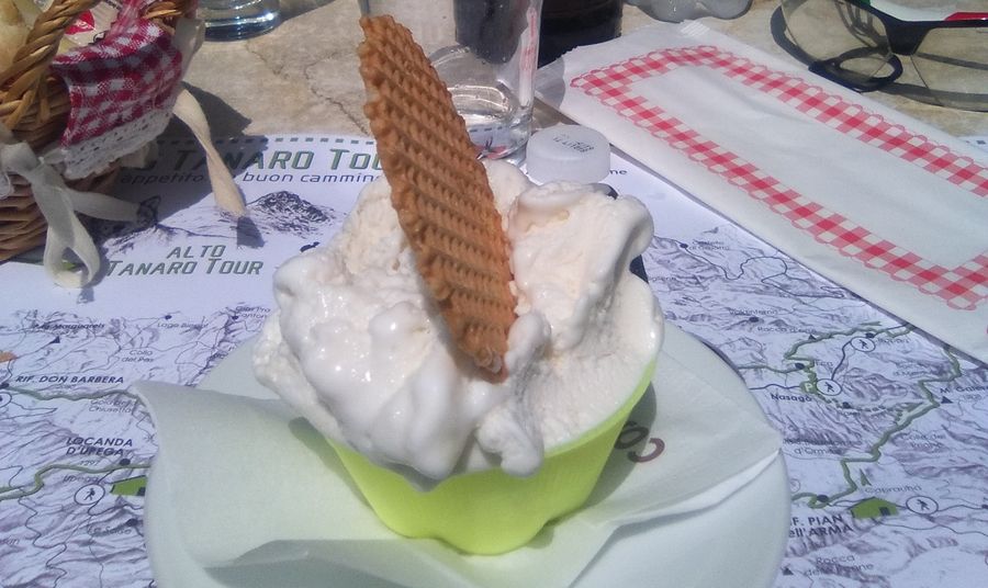 2018 06 30 un gelato al bar sorriso