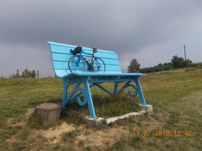 big bench 16 niella belbo azzurra